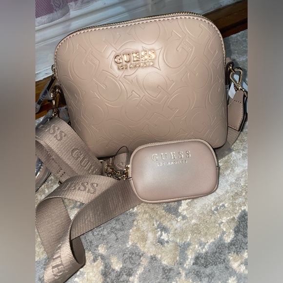 Bard new GUESS crossbody bag in Taupe color - Picture 3 of 8
